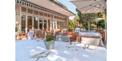 Wellnessurlaub - Langschläferfrühstück - Bad Herrenalb - Terrasse für die 2 A la cart Restaurants - Hotel Erbprinz