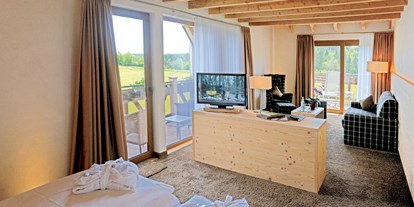 Wellnessurlaub - Rücken-Nacken-Massage - Baiersbronn Tonbach - Juniorsuite - Hotel Grüner Wald****S