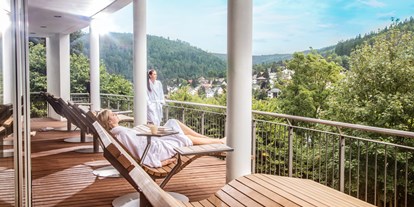 Wellnessurlaub - Rücken-Nacken-Massage - Bad Wildbad im Schwarzwald - Panoramaterrasse - SCHWARZWALD PANORAMA