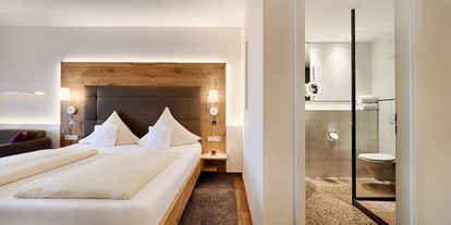 Wellnessurlaub - Finnische Sauna - Zimmer "Poolblick" im Haupthaus Hotel Lamm - Berlins KroneLamm