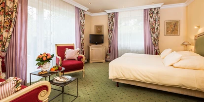 Wellnessurlaub - Umgebungsschwerpunkt: Therme - Wieden (Landkreis Lörrach) - Standard-Doppelzimmer - Relais & Châteaux Hotel Schwarzmatt