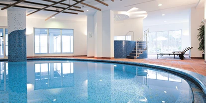 Wellnessurlaub - Hotel-Schwerpunkt: Wellness & Fitness - Ottenhöfen im Schwarzwald - Pool Area  - Traube Tonbach