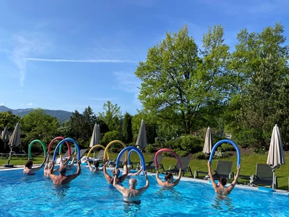 Wellnessurlaub - zustellbare Kinderbetten - Burgberg im Allgäu - Wassergymnastik  - Lindner Hotel Oberstaufen Parkhotel