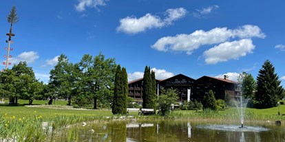Wellnessurlaub - Pools: Außenpool beheizt - Oberstdorf - Frühling in Oberstaufen  - Lindner Parkhotel & Spa Oberstaufen