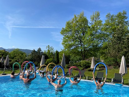 Wellnessurlaub - Rücken-Nacken-Massage - Sonthofen - Wassergymnastik  - Lindner Parkhotel & Spa Oberstaufen