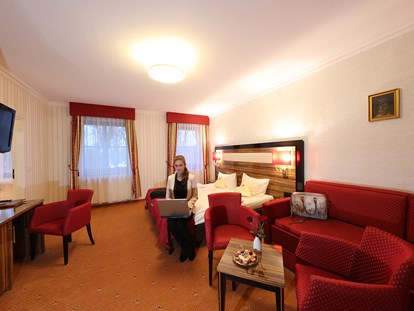 Wellnessurlaub - Hotel-Schwerpunkt: Wellness & Romantik - Familienzimmer - The Lakeside Burghotel zu Strausberg
