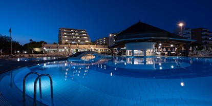 Wellnessurlaub - Rücken-Nacken-Massage - Lignano Sabbiadoro - Savoy Beach Hotel & Thermal SPA