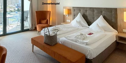 Wellnessurlaub - Pools: Außenpool beheizt - Gudensberg - Zimmerbeispiel der Zimmer nach Renovierung 2022 - Göbel's Hotel AquaVita