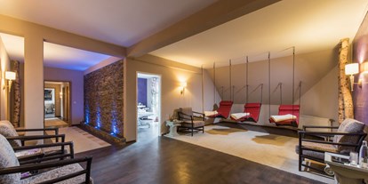 Wellnessurlaub - Rücken-Nacken-Massage - Bad Wildungen - Wellness-Bereich - Göbel's Hotel Rodenberg