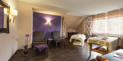 Wellnessurlaub - Rücken-Nacken-Massage - Bad Wildungen - Wellness-Bereich - Göbel's Hotel Rodenberg