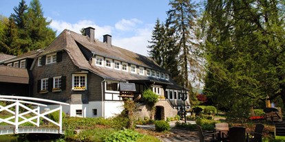 Wellnessurlaub - Maniküre/Pediküre - Sauerland - Außenansicht - Romantik Hotel Stryckhaus