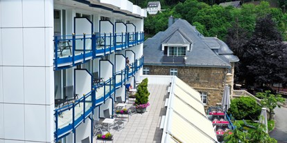 Wellnessurlaub - Kräutermassage - Bad Wildungen - Terrasse - Rüters Parkhotel
