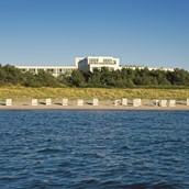 Wellnesshotel - Strandhotel Fischland direkt in den Dünen mit Meer - Strandhotel Fischland 