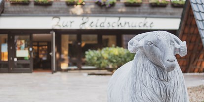 Wellnessurlaub - Restaurant - Hamburg Altengamme - Hoteleingang - Hotel Zur Heidschnucke