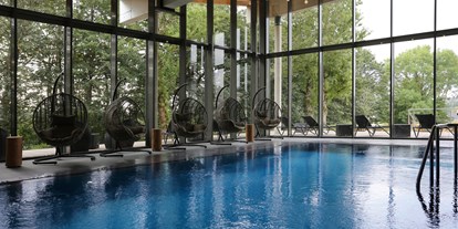 Wellnessurlaub - Rücken-Nacken-Massage - Friedrichroda - Salzwasserpool mit Gegenstromanlage - Konsum Berghotel Oberhof