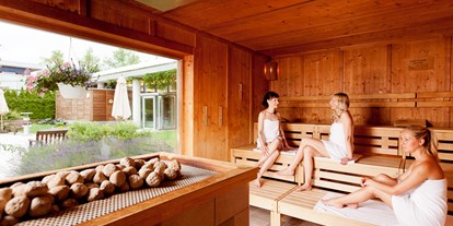 Wellnessurlaub - Aromamassage - Thüringen Nord - Panoramasauna - Hotel am Vitalpark
