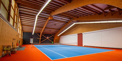 Wellnessurlaub - Peeling - Deutschland - Tennishalle - Vital- und Wellnesshotel Albblick