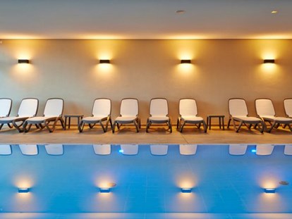 Wellnessurlaub - Rücken-Nacken-Massage - Todtmoos Strick - Kreuz-Post Hotel-Restaurant-Spa