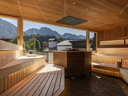 Wellnessurlaub - zustellbare Kinderbetten - Burgberg im Allgäu - Panorama Sauna - Hotel Franks
