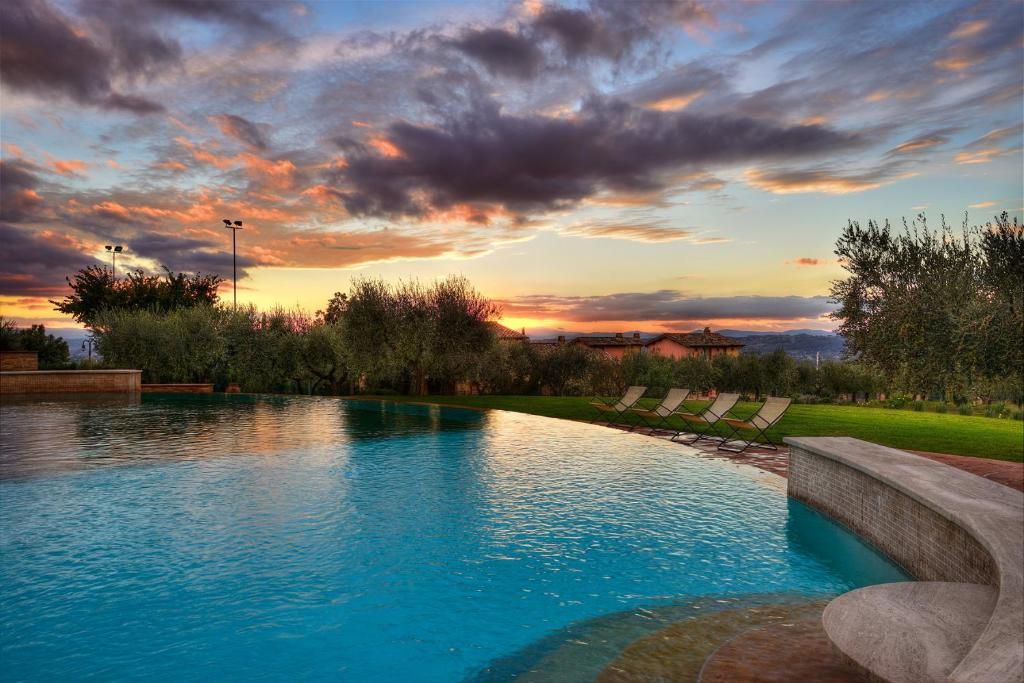 Wellnesshotel - Außenpool - Borgobrufa Spa Resort