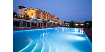 Wellnessurlaub - Pools: Außenpool nicht beheizt - Italien - Boffenigo Panorama & Experience Hotel