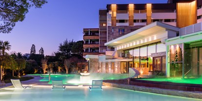 Wellnessurlaub - Bettgrößen: Queen Size Bett - Montegrotto Terme - White Pool - Esplanade Tergesteo - Luxury Retreat