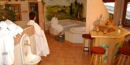 Wellnessurlaub - Rücken-Nacken-Massage - Hinterzarten - Hotel Rößle Sauna - Hotel Rößle