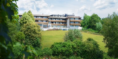 Wellnessurlaub - Fastenkuren - Deutschland - Außenansicht Gästehaus Himmelreich - Hotel-Resort Waldachtal
