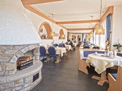 Wellnessurlaub - Kleopatrabad - Frühstücksrestaurant Haupthaus Waldachtal - Hotel-Resort Waldachtal