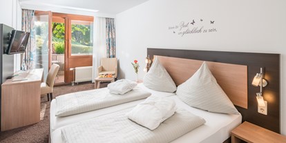 Wellnessurlaub - Hunde: erlaubt - Oberkirch - Doppelzimmer Standard Beispiel Gästehaus Himmelreich - Hotel-Resort Waldachtal