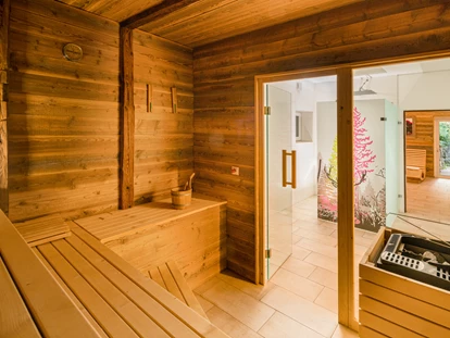 Wellnessurlaub - Rücken-Nacken-Massage - Pliezhausen - Sauna Gästehaus Himmelreich - Hotel-Resort Waldachtal