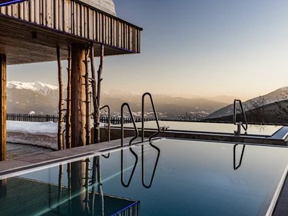 Wellnessurlaub - Außensauna - Luttach - Tratterhof Mountain Sky® Hotel