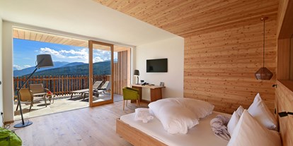 Wellnessurlaub - Langschläferfrühstück - PLZ 6167 (Österreich) - Tratterhof Mountain Sky® Hotel