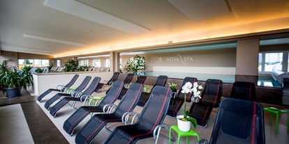 Wellnessurlaub - Wirbelsäulenmassage - Graz und Umgebung - Novapark Flugzeughotel Graz