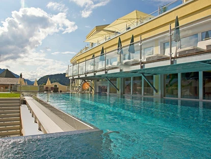 Wellnessurlaub - Pools: Schwimmteich - Oberösterreich - Dilly - Das Nationalpark Resort