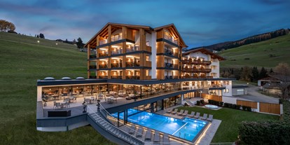 Wellnessurlaub - Umgebungsschwerpunkt: Berg - La Villa in Badia - Hotel Edelweiss - Romantik & Genuss