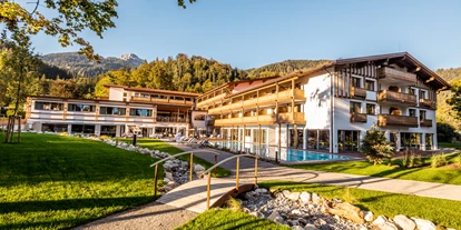 Wellnessurlaub - Rücken-Nacken-Massage - Hygna - Das Bayrischzell Familotel Tirol - Das Bayrischzell Familotel Oberbayern