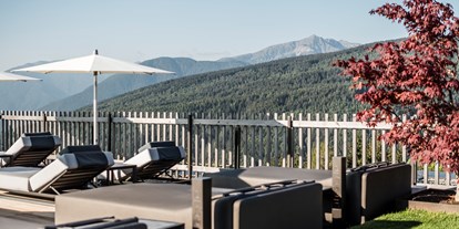 Wellnessurlaub - Hotel-Schwerpunkt: Wellness & Skifahren - Hafling bei Meran - Dachterrasste Infinity-Sky-Pool - Alpine Lifestyle Hotel Ambet
