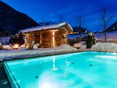 Wellnessurlaub - Umgebungsschwerpunkt: am Land - Trentino-Südtirol - Außensaune Winter  - Hotel Masl