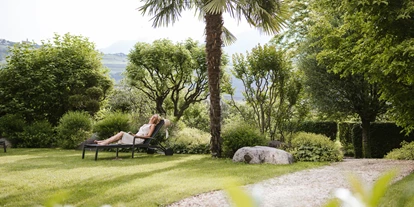 Wellnessurlaub - Day SPA - Gargazon bei Meran - Relaxen im Garten - Hotel Wiesenhof