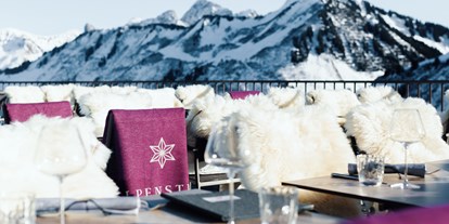 Wellnessurlaub - Hunde: erlaubt - Bodensee - Bregenzer Wald - Terrasse im Winter - Alpenstern Panoramahotel