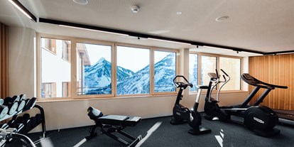 Wellnessurlaub - Pools: Außenpool beheizt - Oberstdorf - Fitnessraum - Alpenstern Panoramahotel