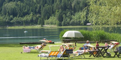 Wellnessurlaub - Pools: Schwimmteich - Tschöran - Ferienhof Neusacher Moser