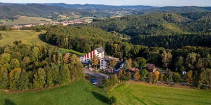 Wellnessurlaub - Außensauna - Alleinlage mitten im Grünen  - AKZENT Aktiv & Vital Hotel Thüringen