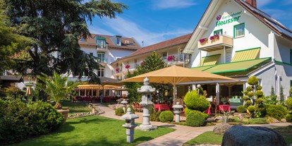 Wellnessurlaub - Hot Stone - Pfalz - Hotelgarten im Wellness- und Gartenhotel Heusser - Gartenhotel Heusser