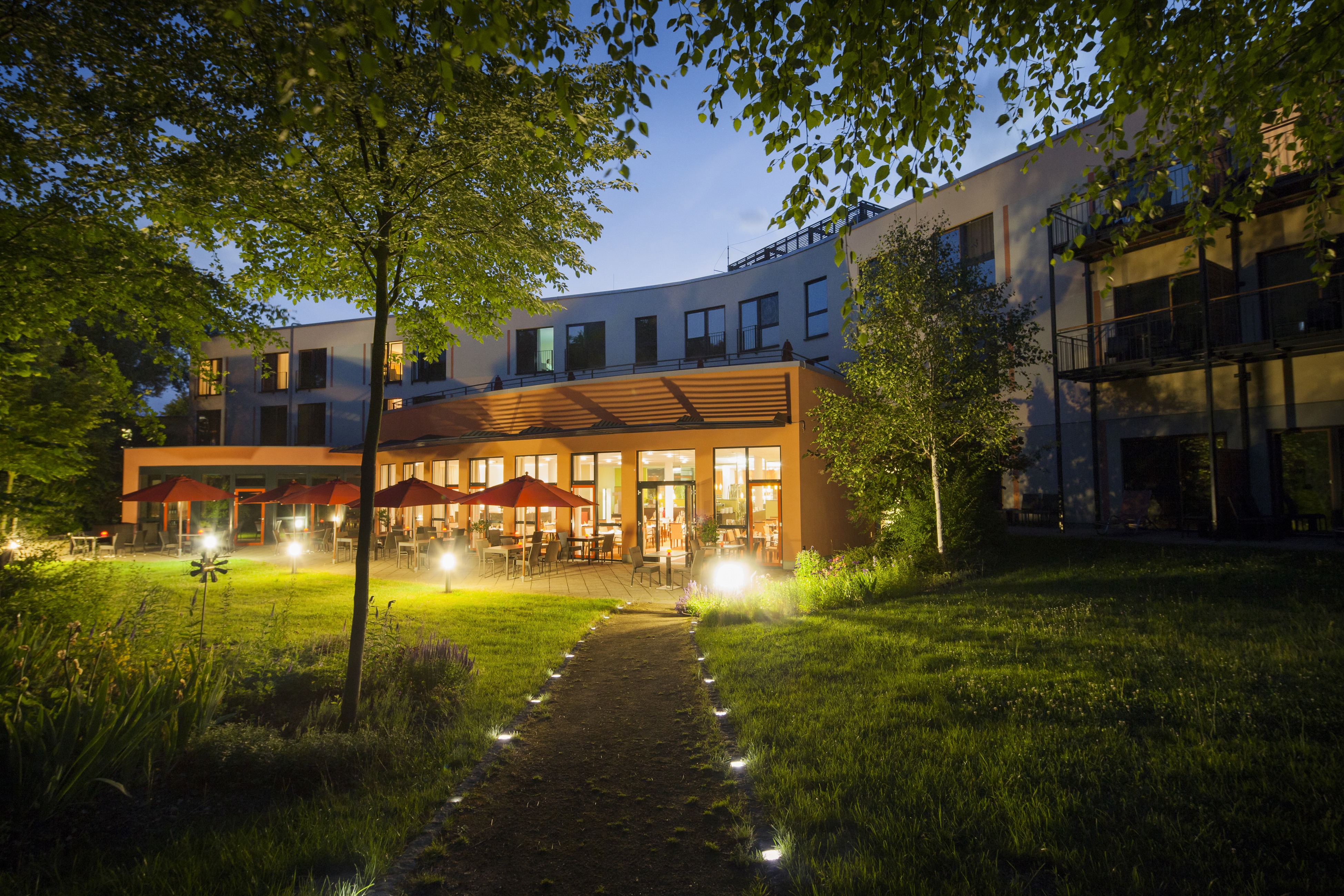 Wellnesshotel - Hotelterrasse - HEIDE SPA Hotel & Resort 
