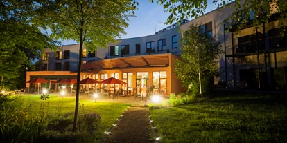 Wellnessurlaub - Hotel-Schwerpunkt: Wellness & Natur - Deutschland - Hotelterrasse - HEIDE SPA Hotel & Resort 