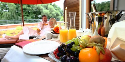 Wellnessurlaub - Whirlpool - Bad Düben - Frühstück auf dem Zimmer - HEIDE SPA Hotel & Resort 