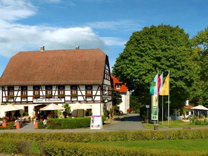 Wellnessurlaub - Schokoladenbehandlungen - Mörsdorf (Saale-Holzland-Kreis) - Vorderansicht deshistorischen Teils - Romantik Hotel Schwanefeld & Spa