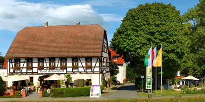 Wellnessurlaub - Parkplatz: kostenlos beim Hotel - Meerane - Vorderansicht deshistorischen Teils - Romantik Hotel Schwanefeld & Spa